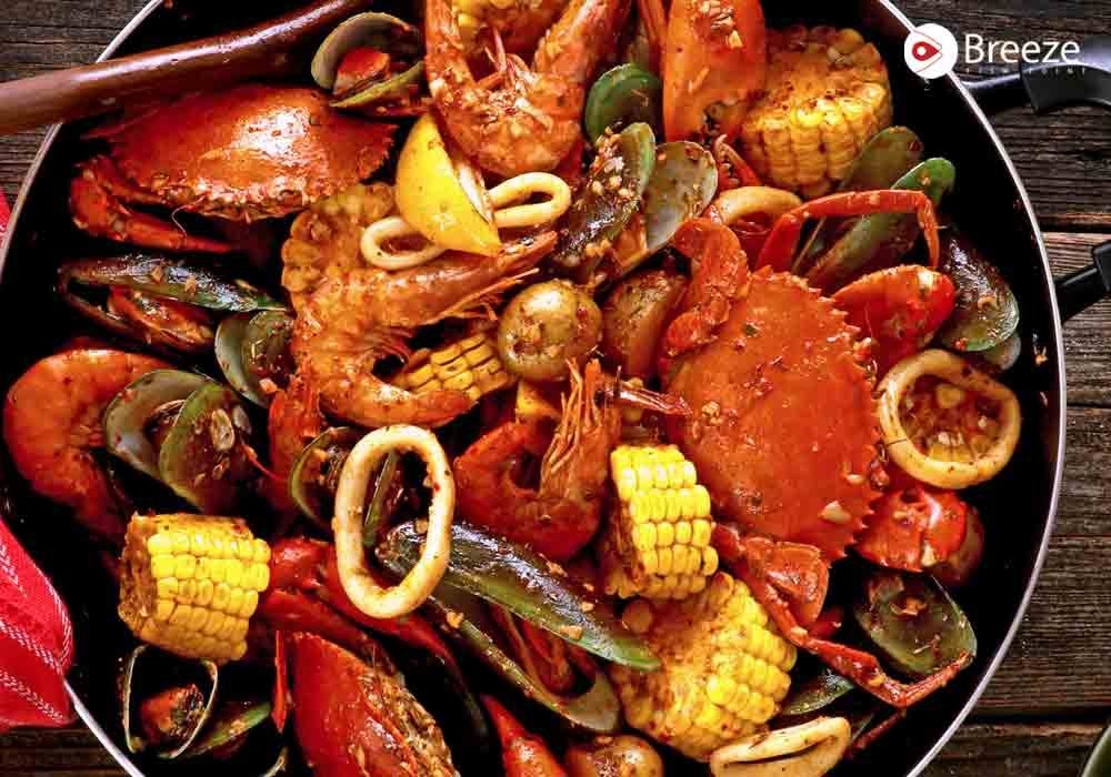 A Taste of Seafood Dishes: Crispy Crab, Shrimp Potatoes, and Luxurious Salmon Wellington